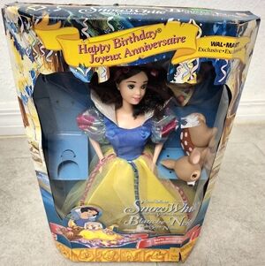 Disney Snow White Cake Topper with Yellow and Blue Dress